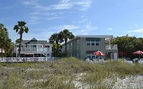 The Schooner Hotel Madeira Beach