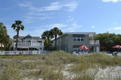 Schooner Hotel St. Pete Beach Exterior photo